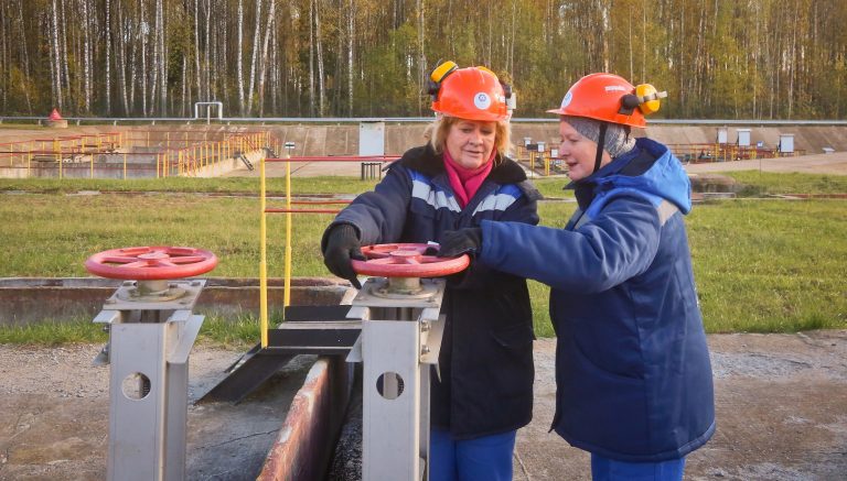 qrw0xdhe9h2750i333bhajt2n3gbkux0