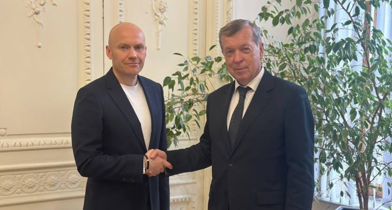 3c9q0785wob1t1kw6o8aama0mj7syccu