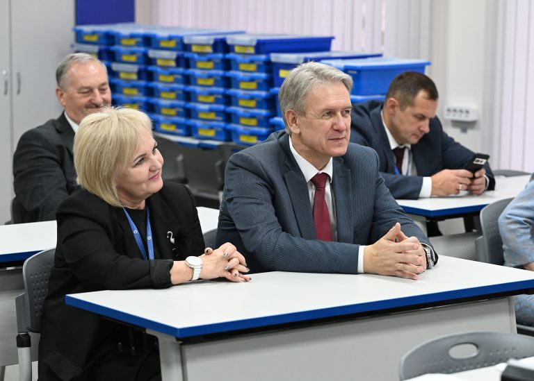 xudru5kn5zccrgdsfbigko8s4f0mrm9h